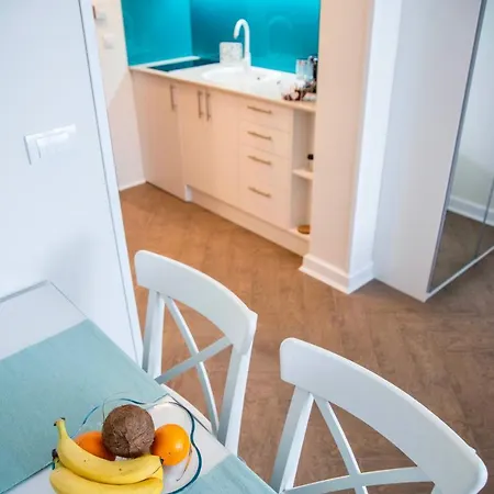 Drop In Apartment *