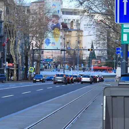 Διαμέρισμα Drop In *