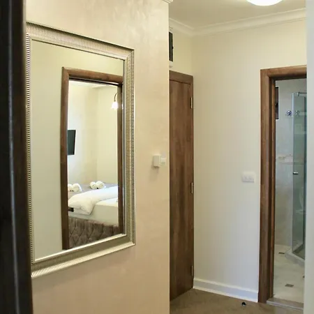 Apartment Drop In