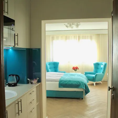 Drop In Apartment